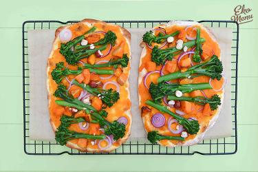 Flammkuchen met pompoenpuree